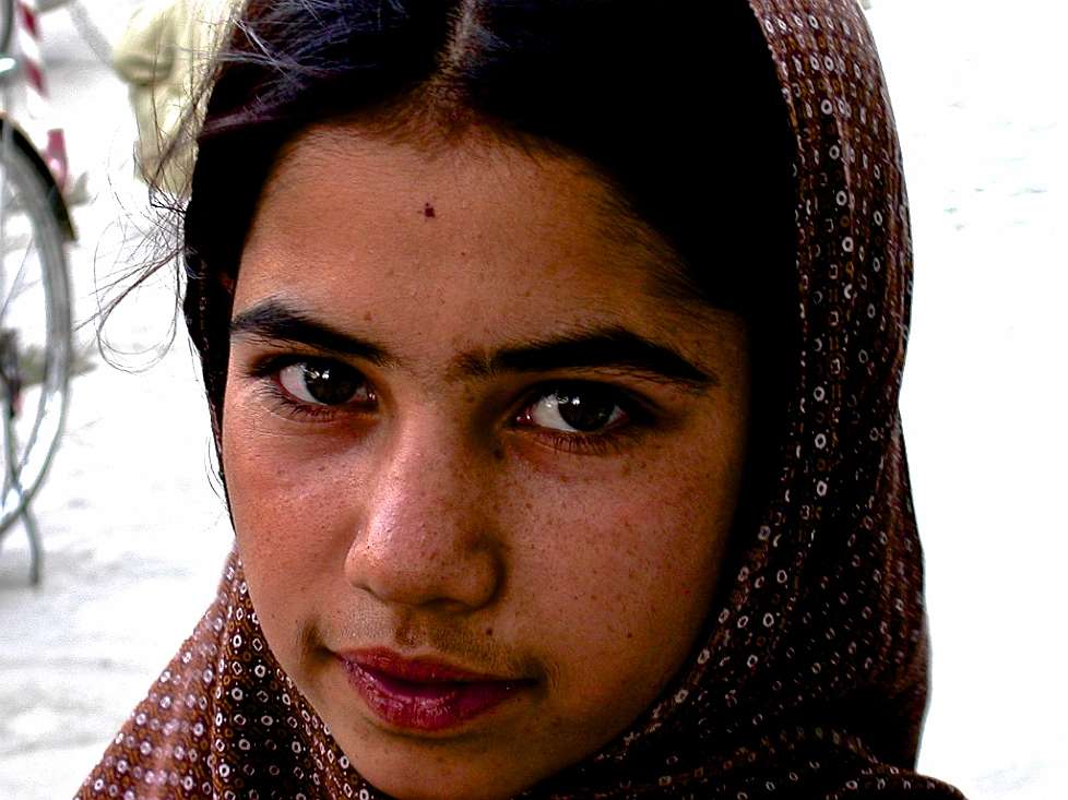 2004_Afghanistan_319_Kid