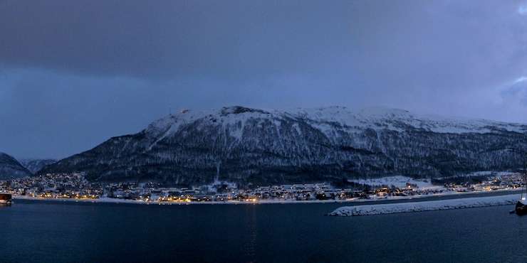 2010-01-12_ArcticCircle-052_PANORAMA_(Tromso)