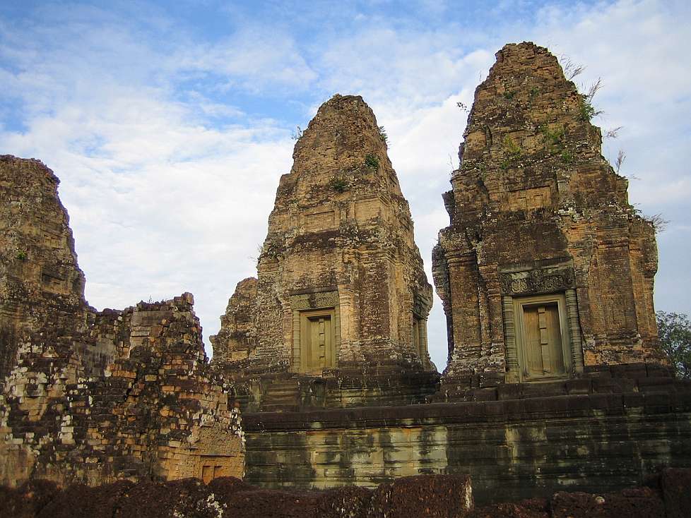2005-12_Cambodia_0990_Angkor_East_Mebon