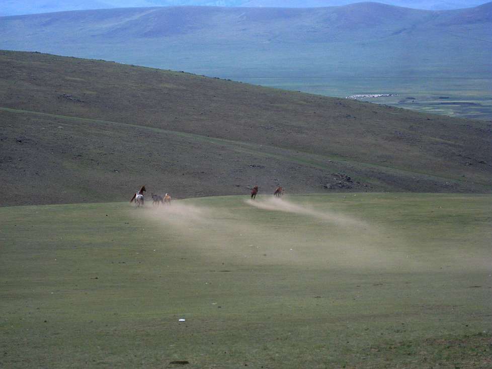 2008-06_Mongolia_0145_Tzagaan_Zalaa