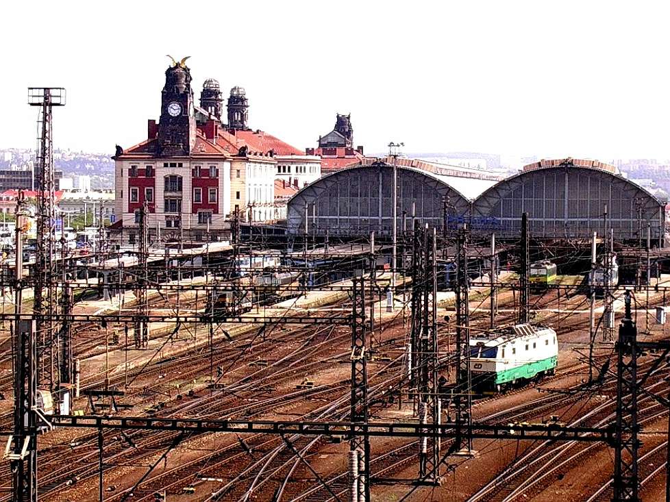 2006-06_Prague_190_-_Stazione