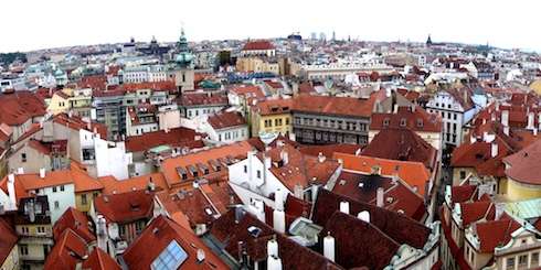 2006-06_Prague_904_-_Piazza_Cittá_Vecchia_panorama