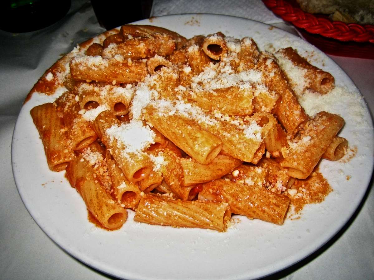 Roma_Pasta_da_Achille_(2007)_001